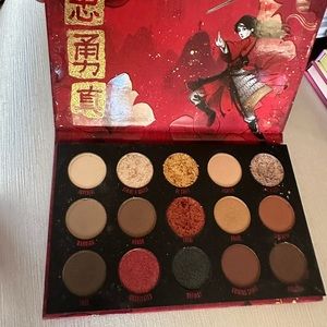 Limited edition mulan eyeshadow pallet
